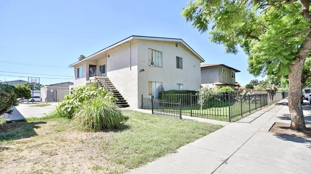 1714 Evergreen Street - Photo 1