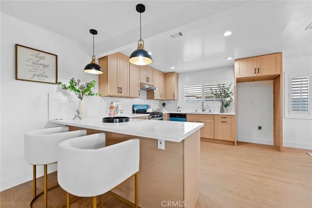 401 Cherry - Photo 1