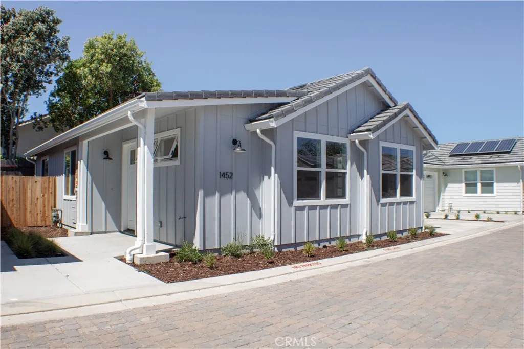 1452 Ronald Way - Photo 1