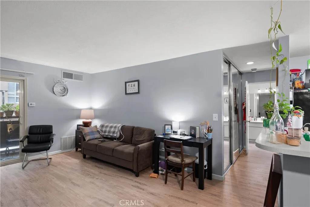 1625 Hotel - Photo 1