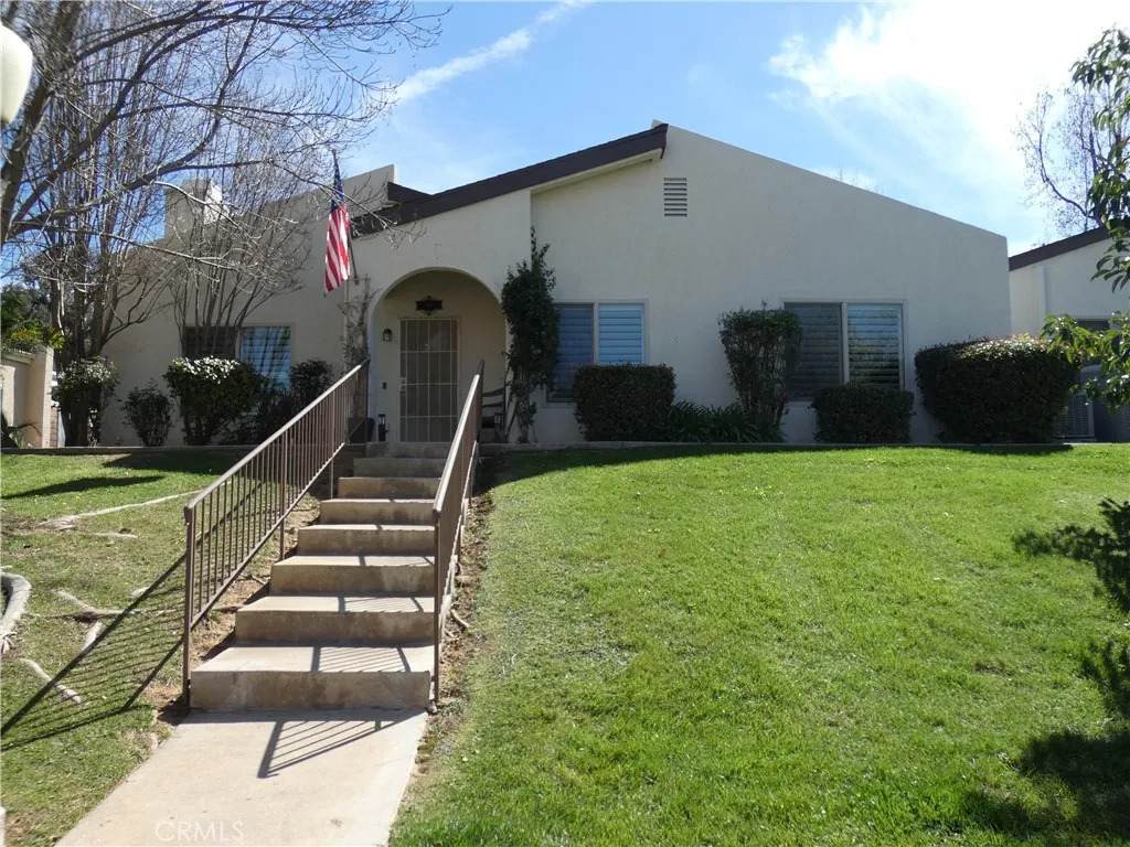 1032 Ardmore Circle - Photo 1
