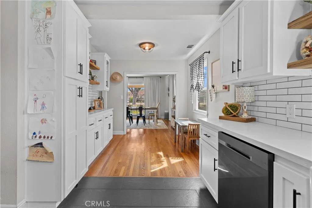 1217 N California Avenue - Photo 1
