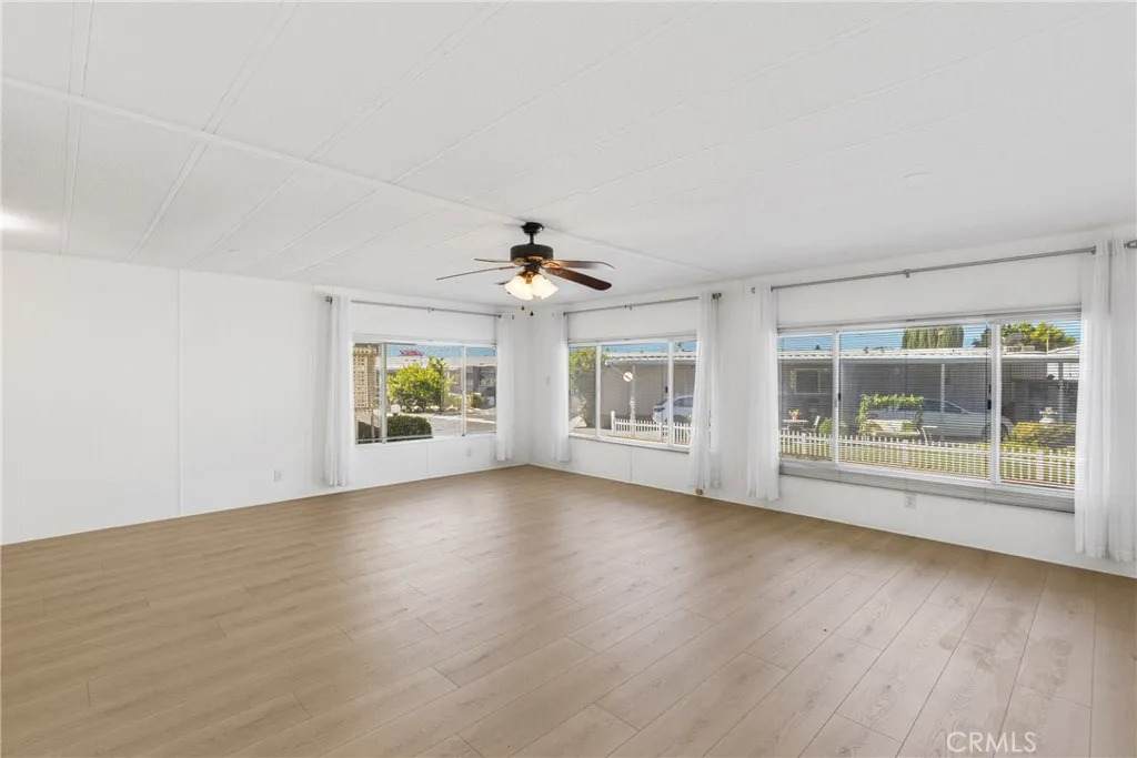 8811 Canoga - Photo 1