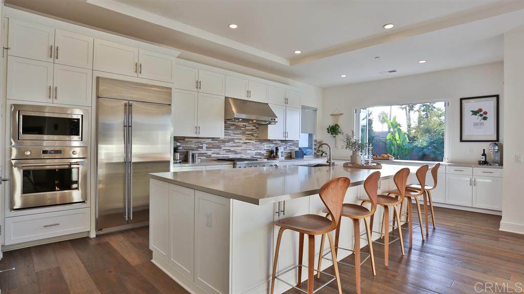 664 Jocelyn Way - Photo 1