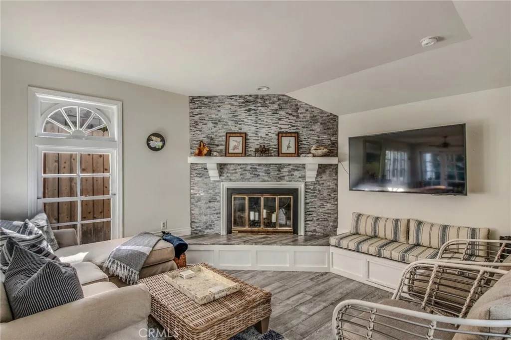 1165 Catalina - Photo 1