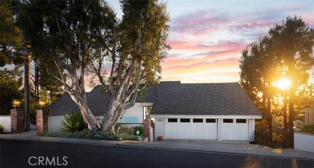 10831 Hideaway Dr - Photo 1