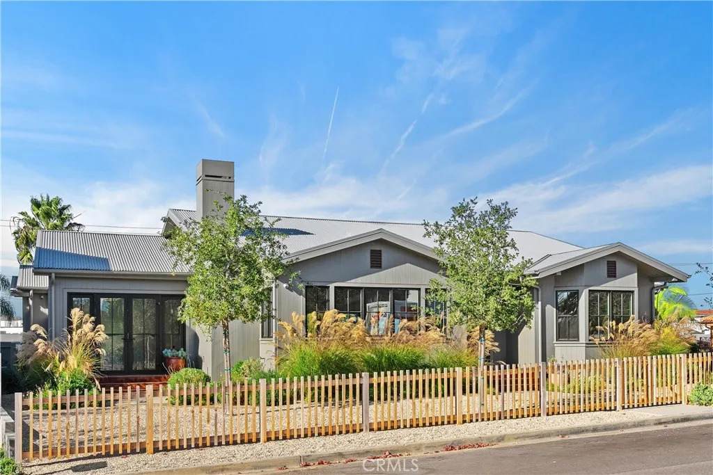 337 Holmwood Drive - Photo 1