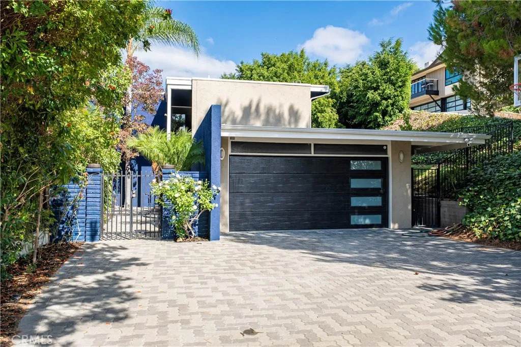 14001 Summit - Photo 1