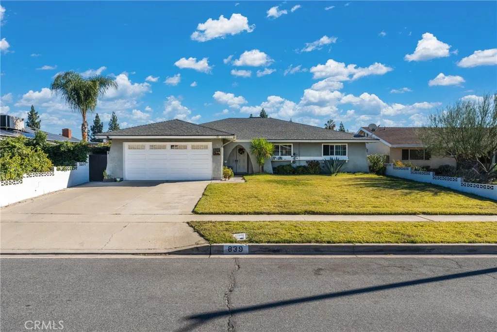 839 Aspen - Photo 1