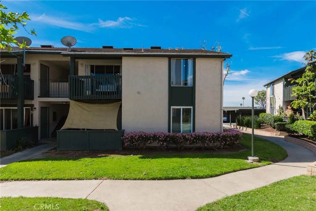 23278 Orange - Photo 1