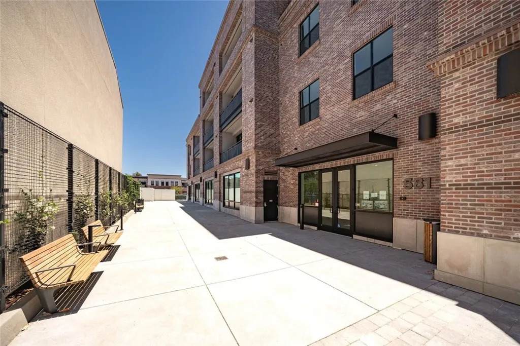 581 Higuera Street - Photo 1