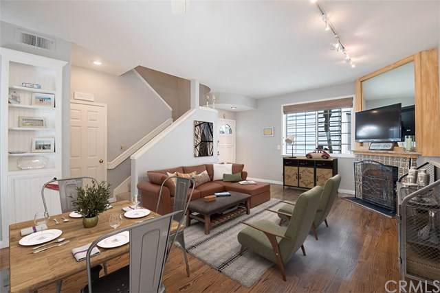 406 Bay Avenue - Photo 1