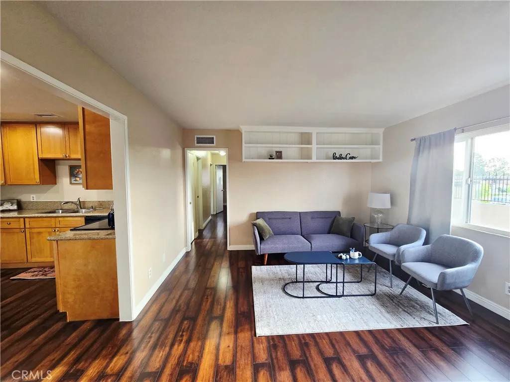 955 Las Lomas Drive - Photo 1