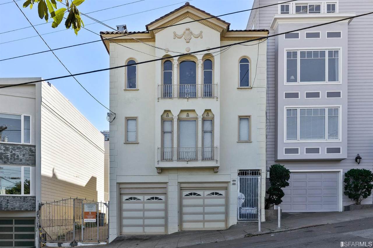 735 Chestnut Street - Photo 1