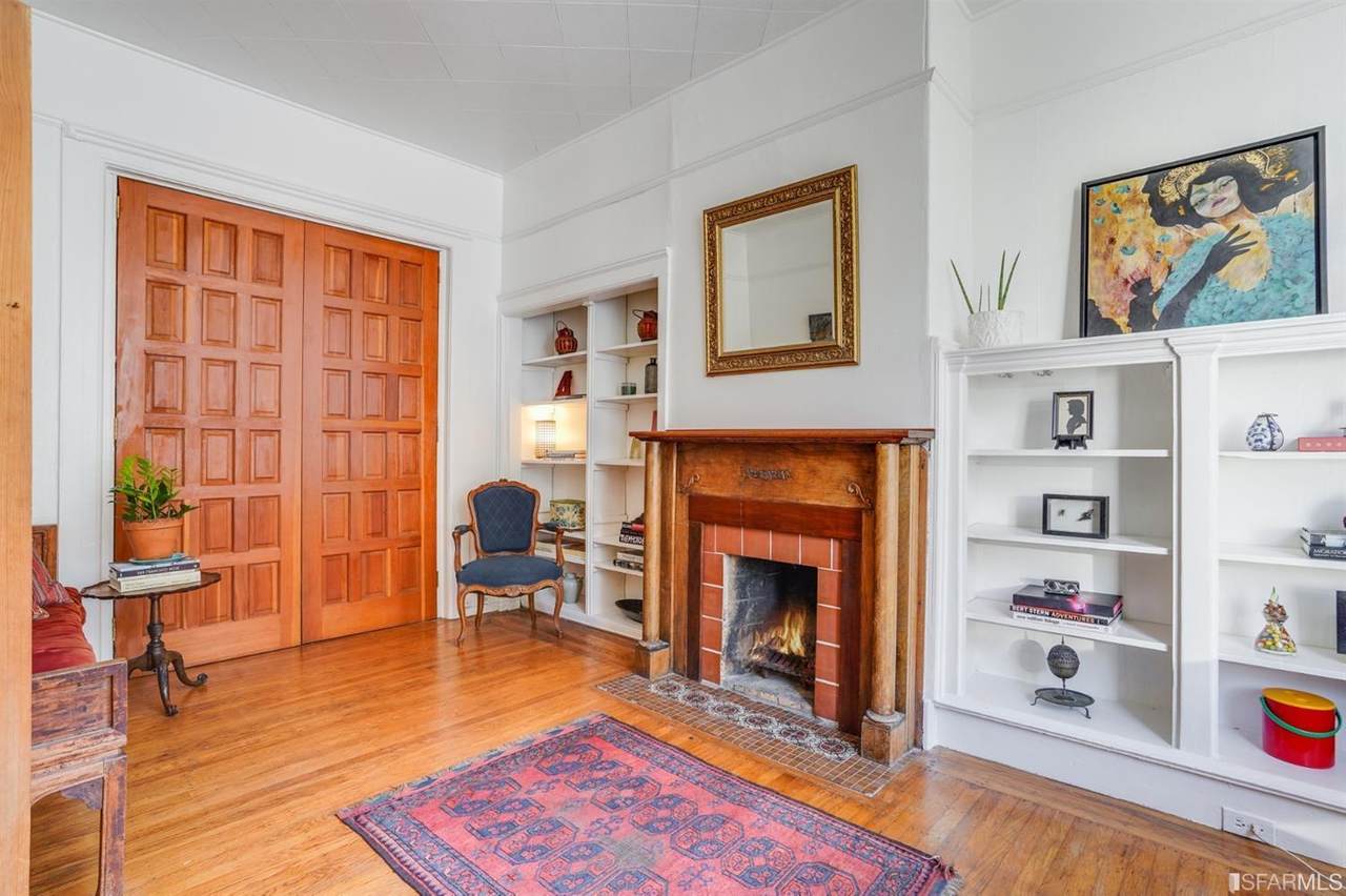 319 Lexington Street - Photo 1