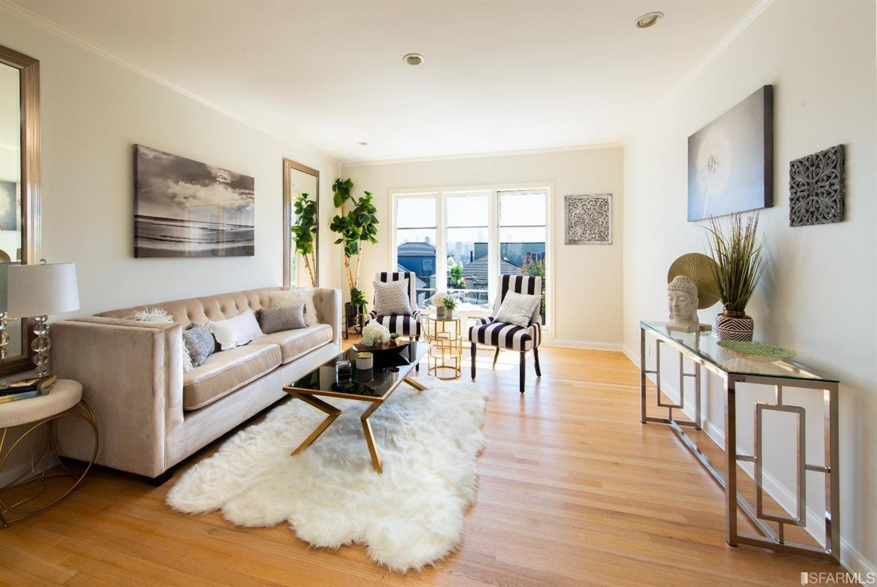 17 Fortuna Avenue - Photo 1
