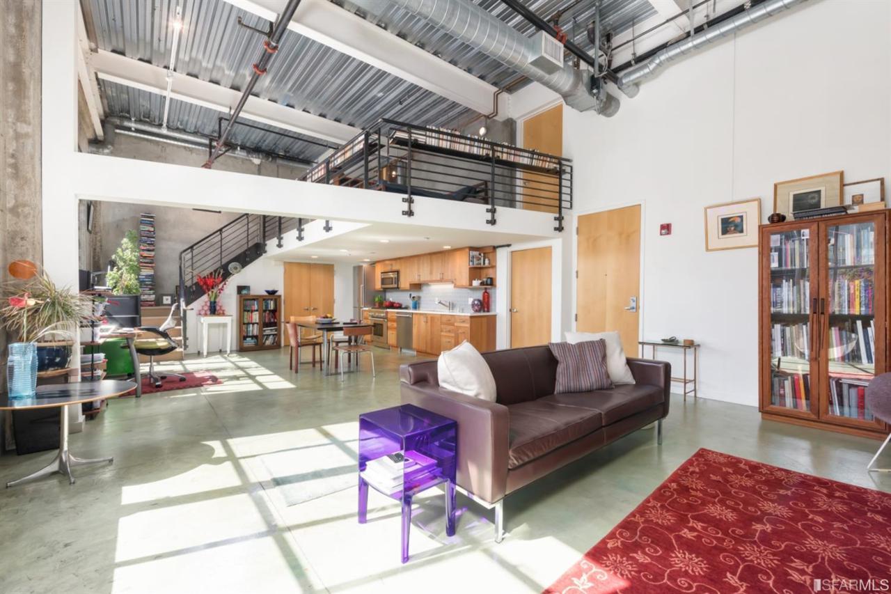 73 Sumner Street - Photo 1
