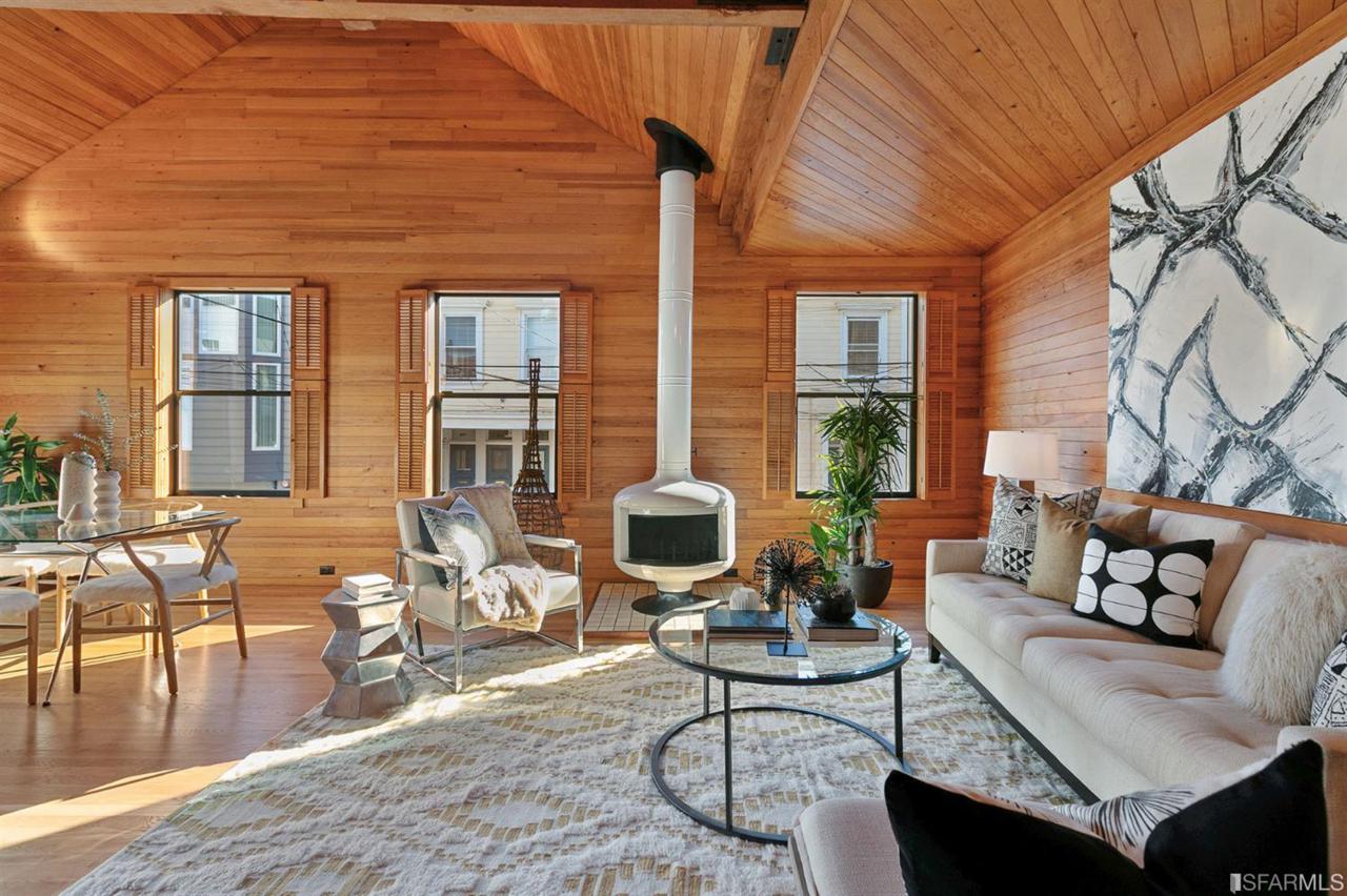 284 Pixley Street - Photo 1