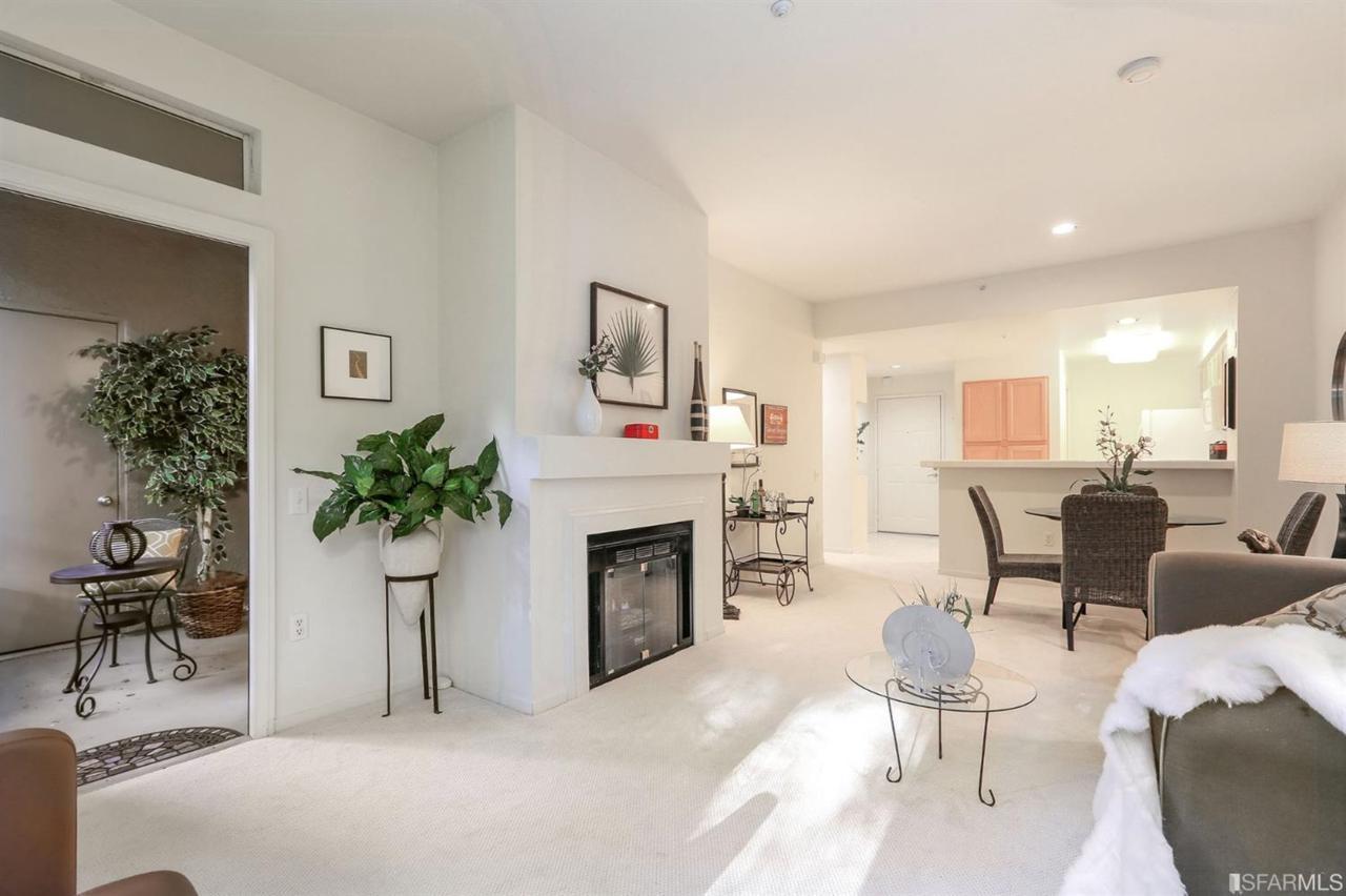 280 Caldecott - Photo 1