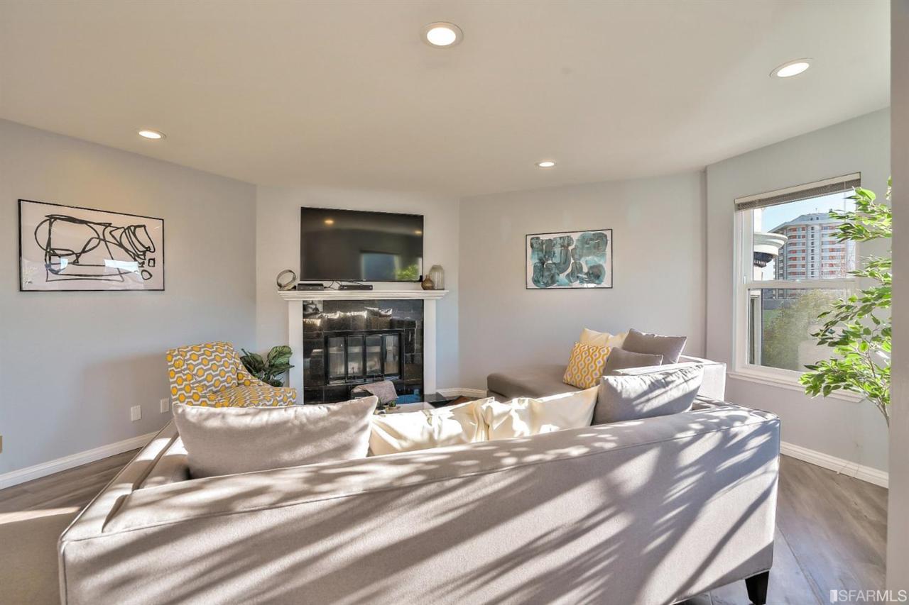 1740 Laguna Street - Photo 1