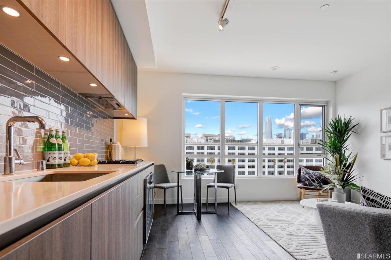 110 Channel Street - Photo 1