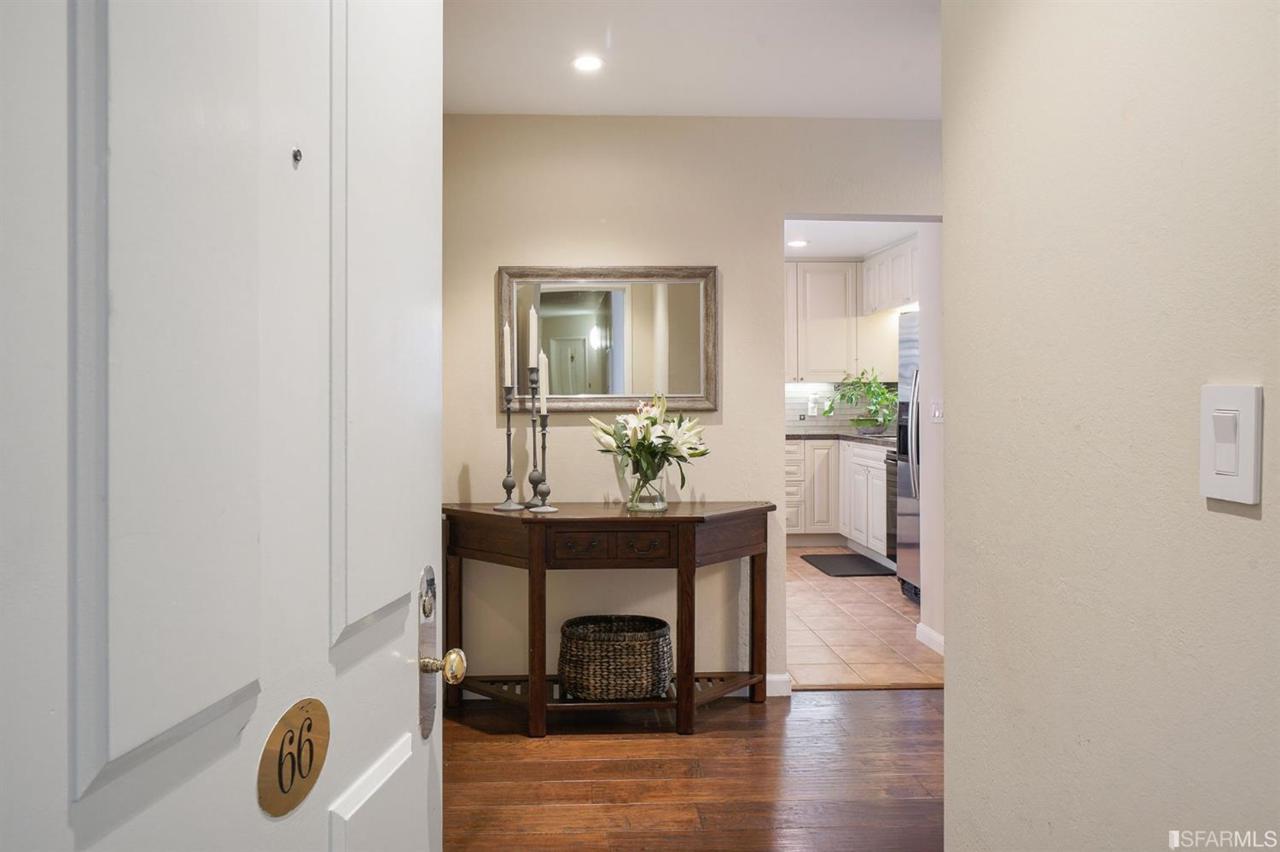 154 Lombard Street - Photo 1