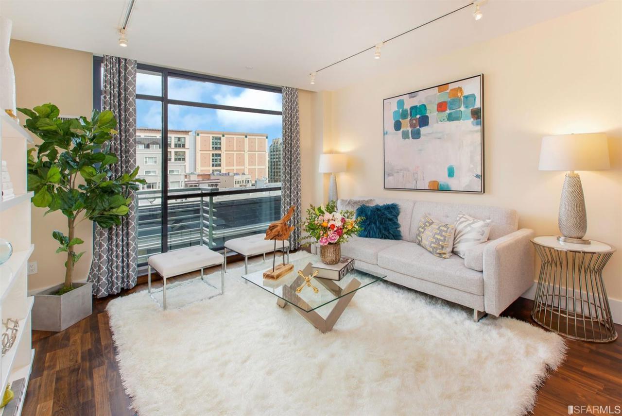 818 Van Ness Avenue - Photo 1
