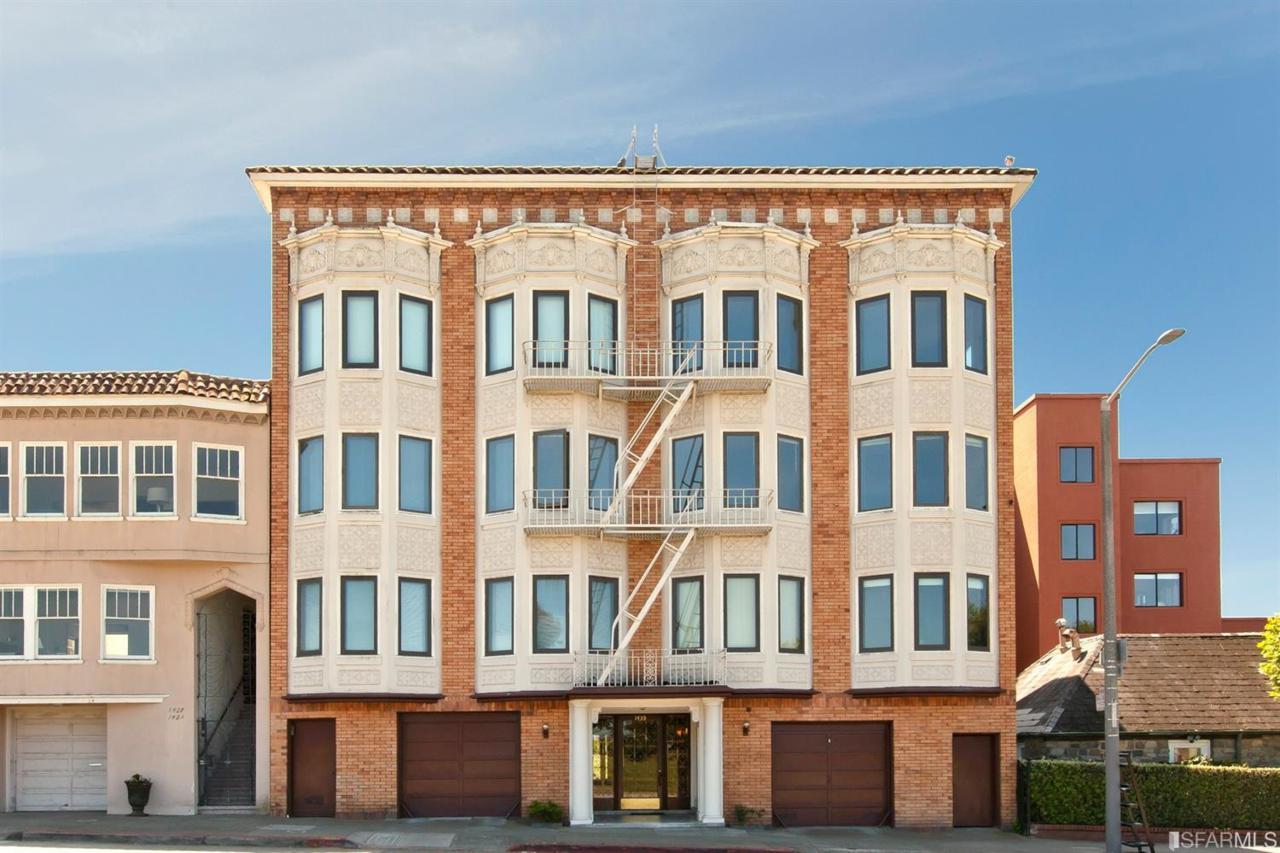 1435 Bay Street - Photo 1
