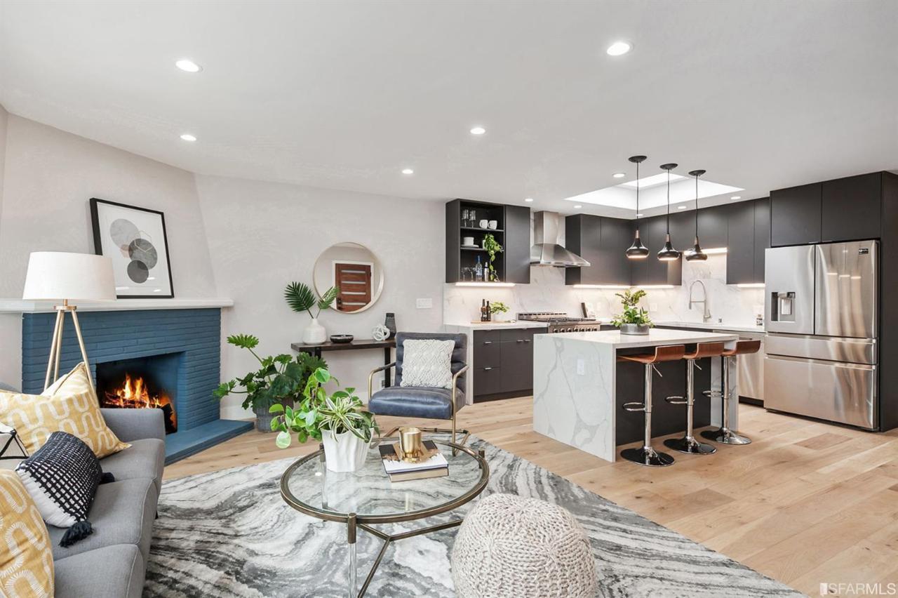 242 Minerva Street - Photo 1