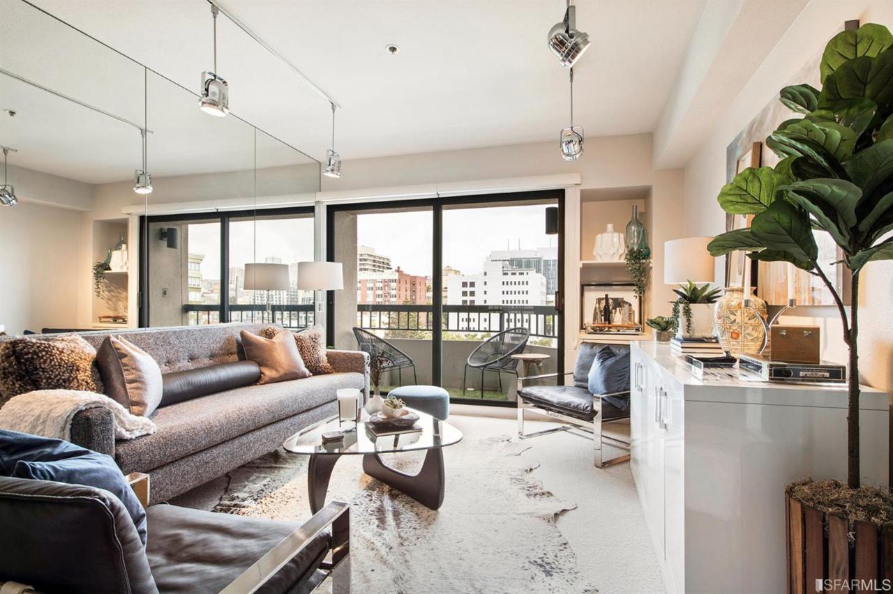 601 Van Ness Avenue - Photo 1