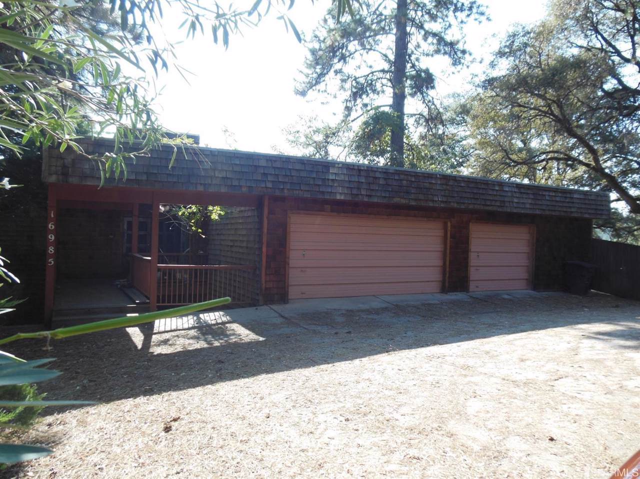 16985 Lawrence Way - Photo 1