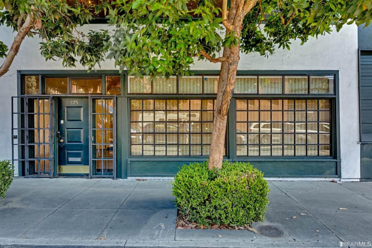 575 10th Street - Photo 1