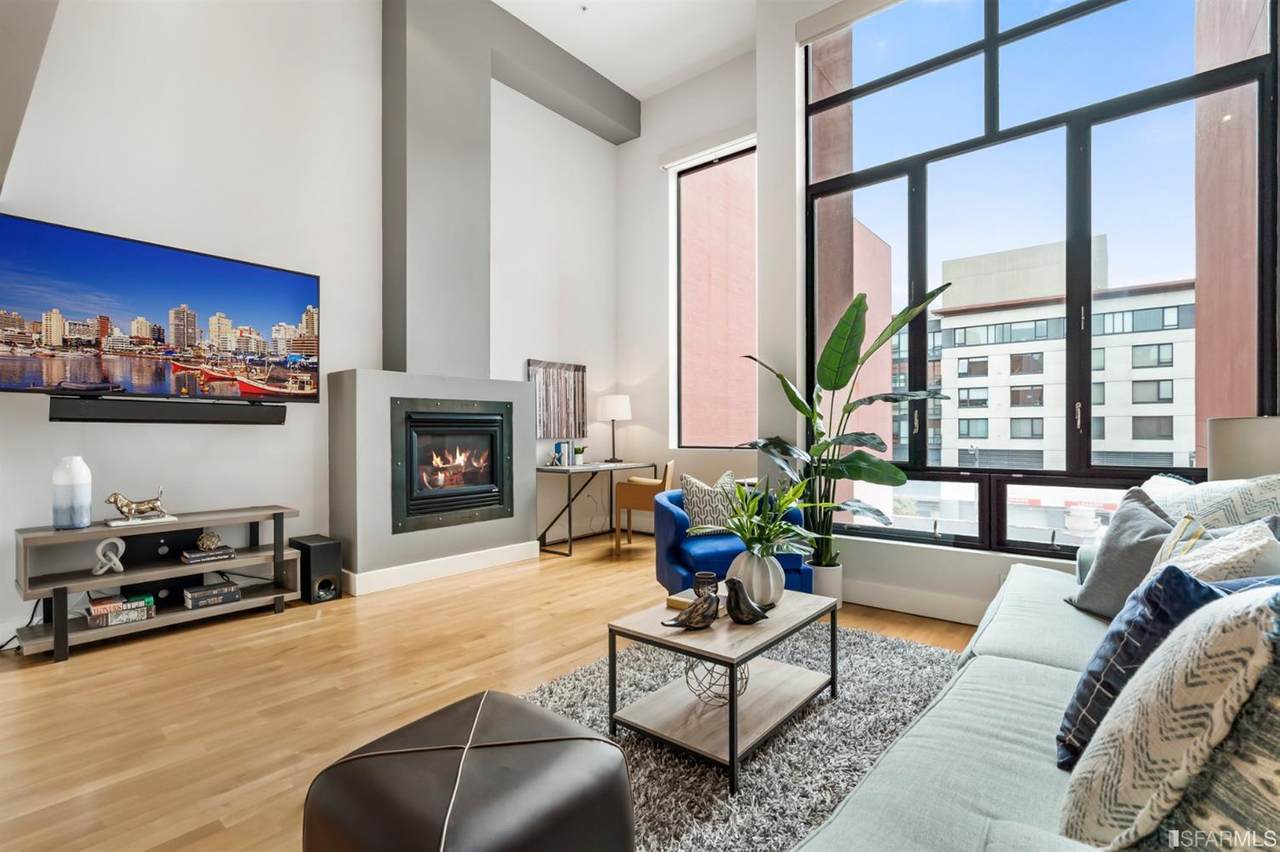 200 Townsend Street - Photo 1