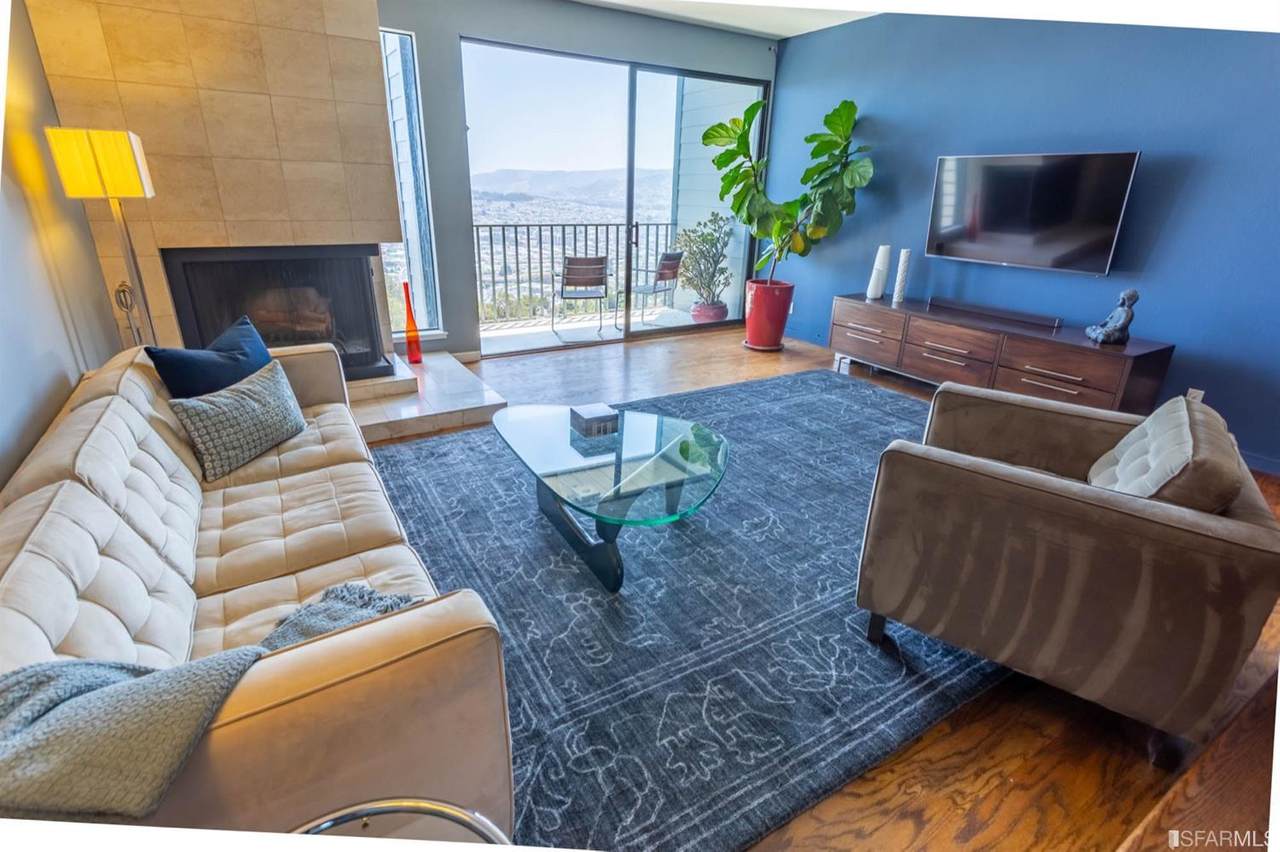 131 Topaz Way - Photo 1