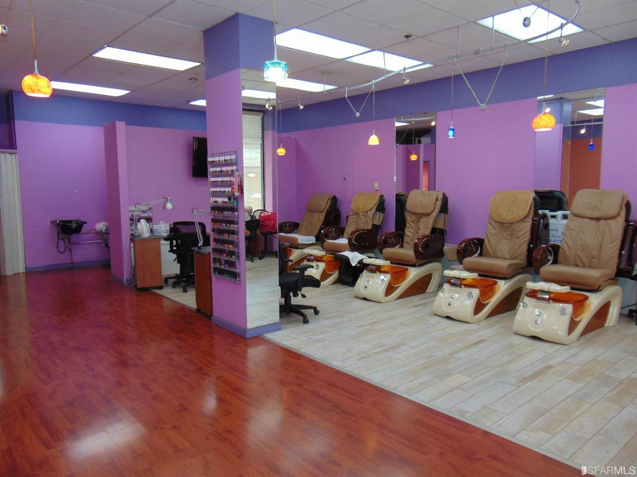 1610 Polk Street - Photo 1