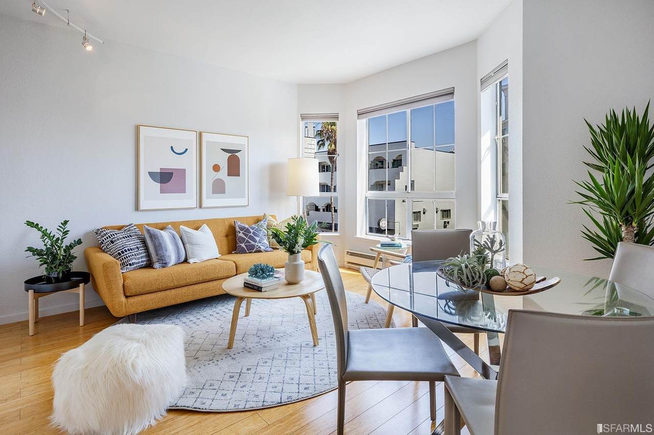180 7th Street - Photo 1