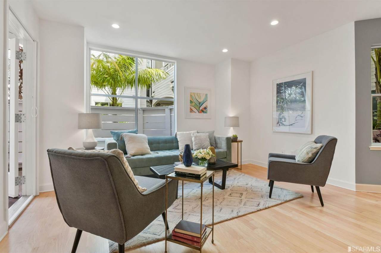 690 Chestnut Street - Photo 1