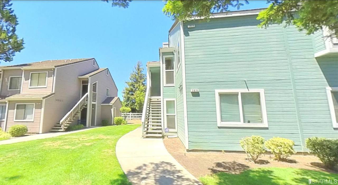 2817 Winding Lane - Photo 1