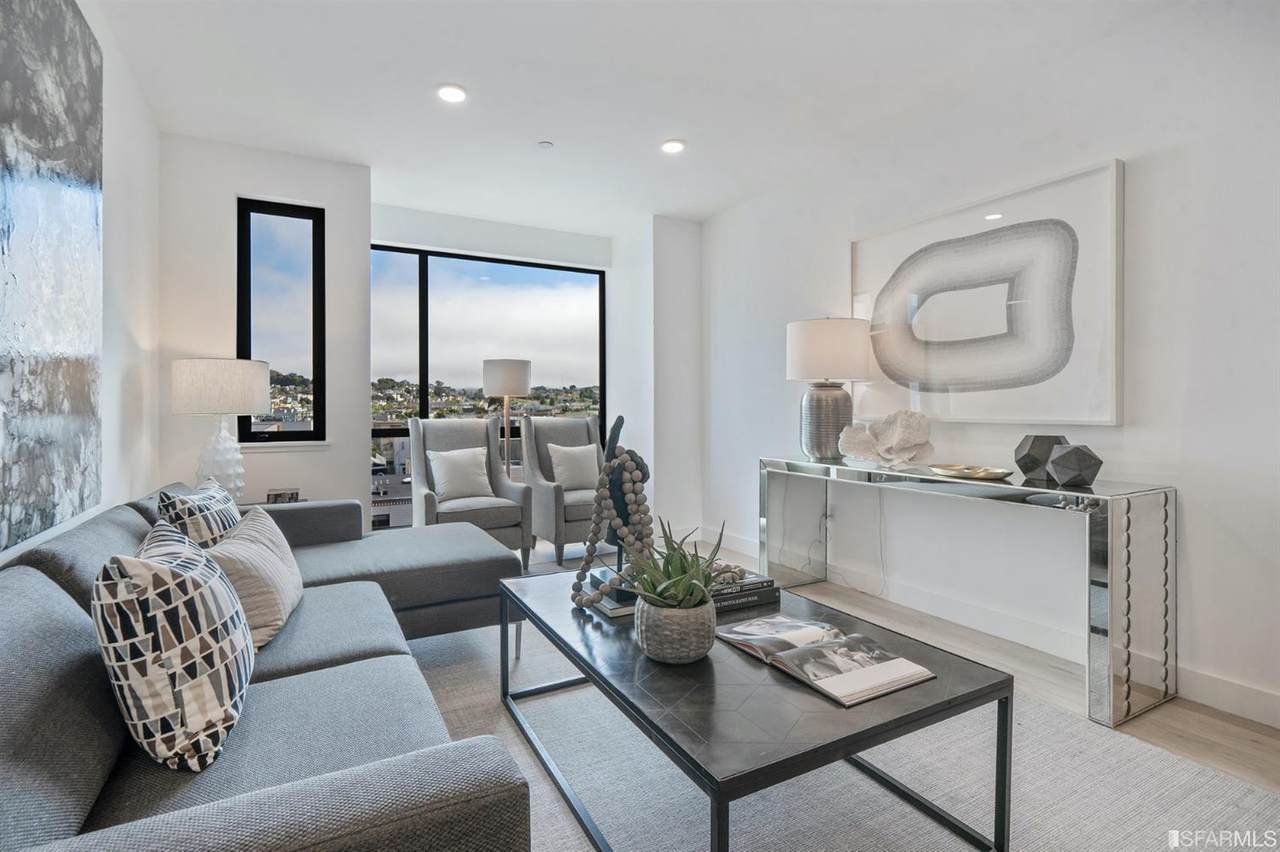 3620 Cesar Chavez Street - Photo 1