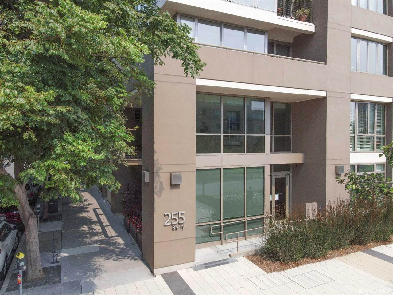 255 Berry Street - Photo 1