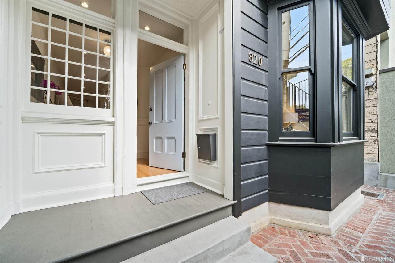 820-824 22nd Street - Photo 1