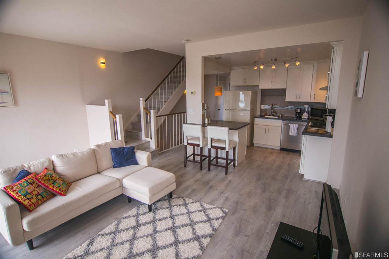 106 Everson Street - Photo 1