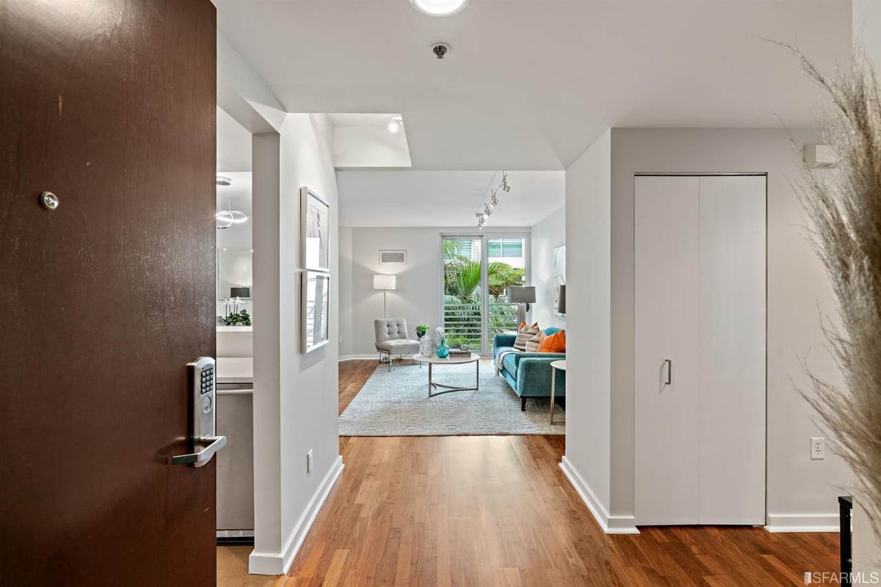 555 4th Street - Photo 1