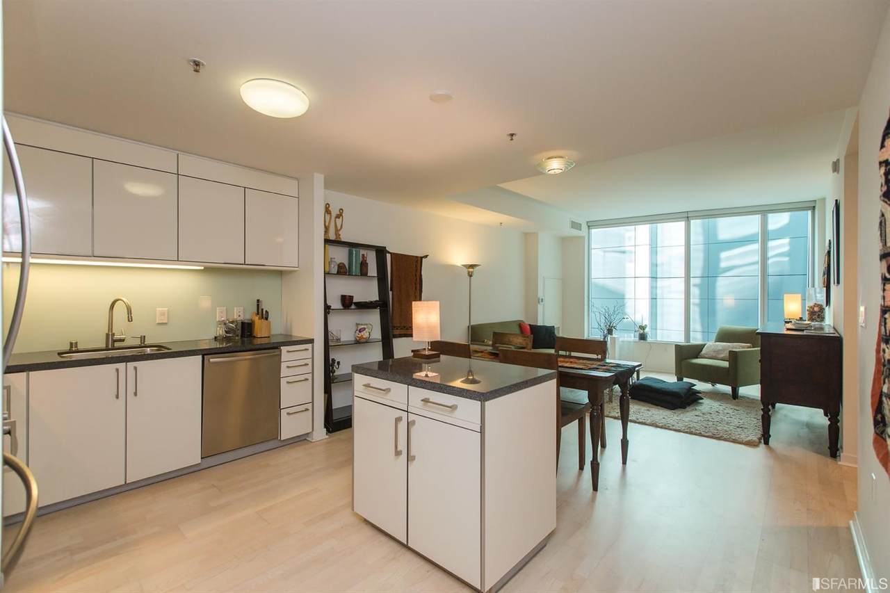 338 Spear Street - Photo 1