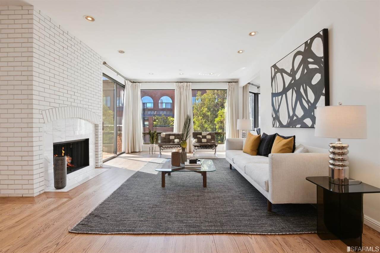 640 Davis Street - Photo 1