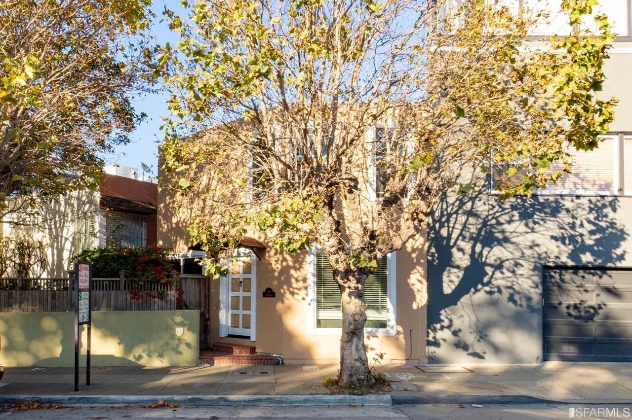 68 Richardson Avenue - Photo 1