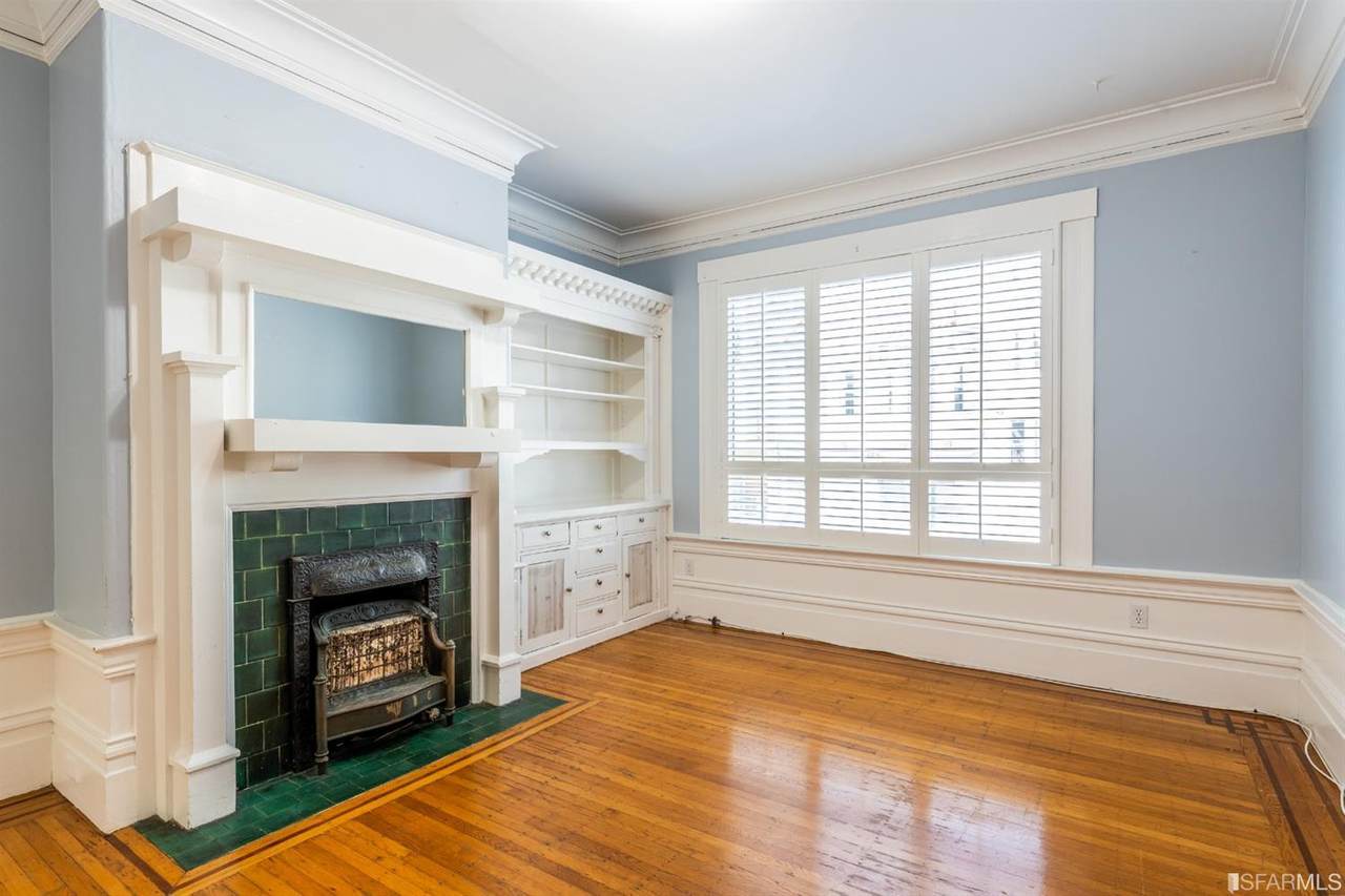1846 Larkin Street - Photo 1