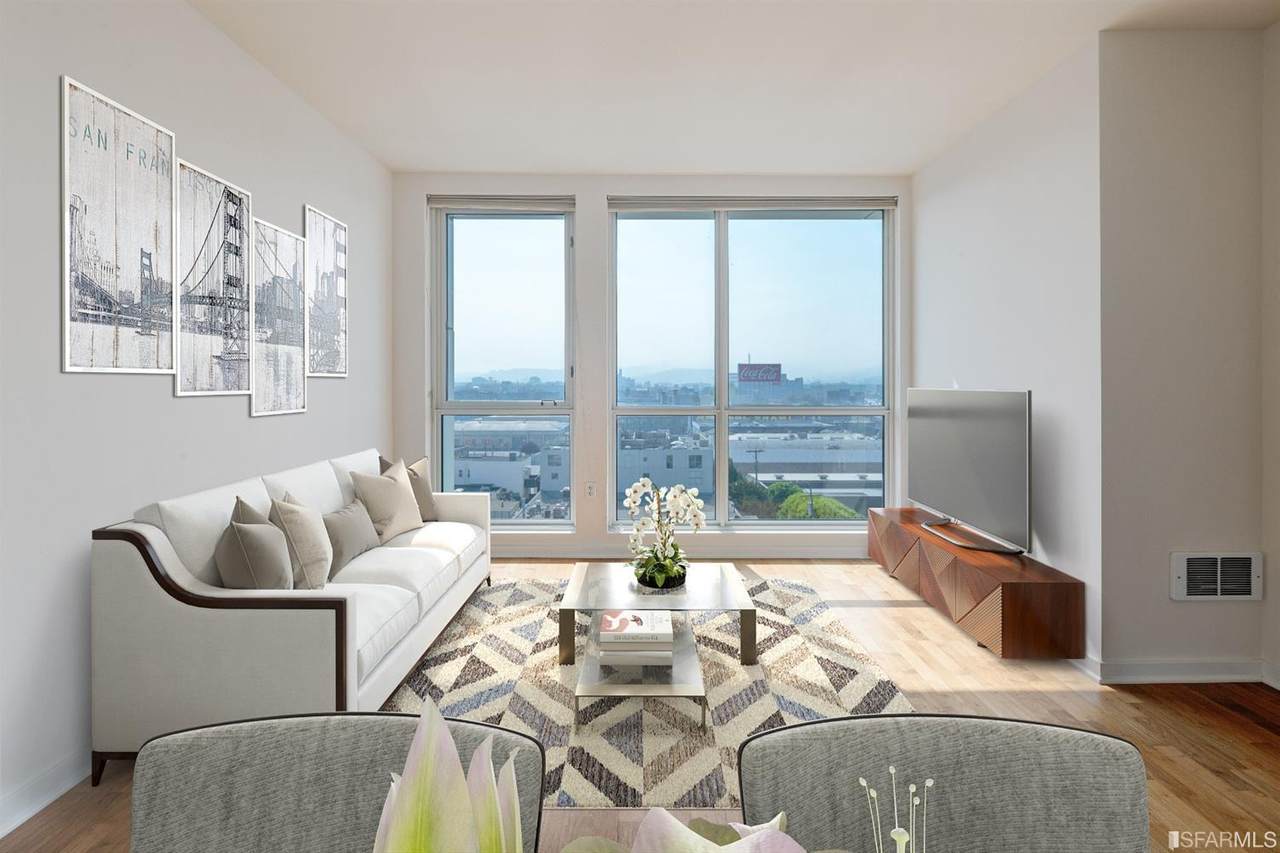 555 4th Street - Photo 1