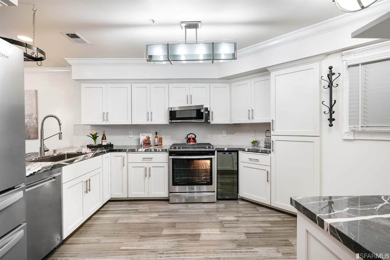 1499 Oak Grove Avenue - Photo 1