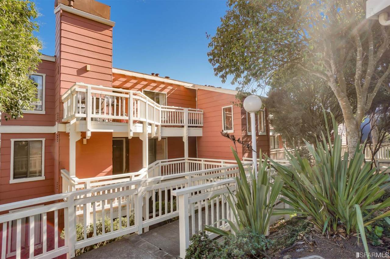 1611 Birchwood Court - Photo 1